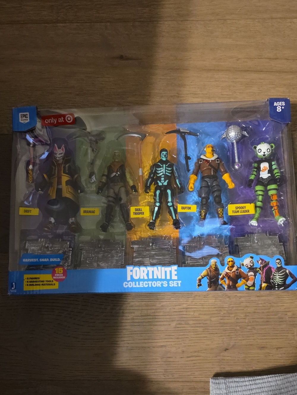 Jazwares Fortnite Collector's Set featuring 5 action figures